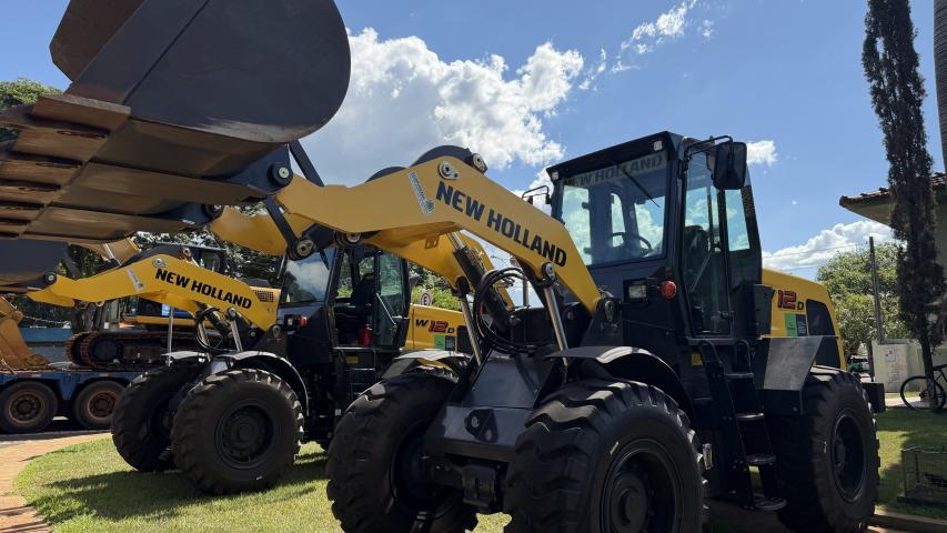 Governo do Paraná moderniza frota municipal e investe em infraestrutura rural no Noroeste