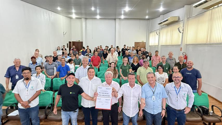 Governo do Estado entrega 40 estufas e promove capacitação técnica em Umuarama