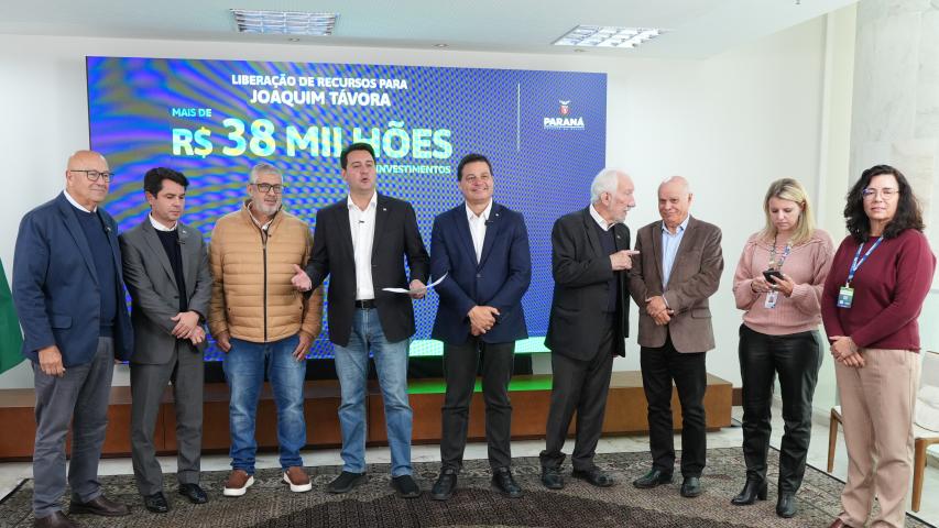  Ratinho Junior confirma mais de R$ 453 milhões para obras em 11 municípios 